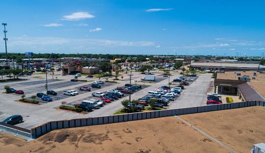 Image of D4 Mortgage team assisting clients with FHA, VA, and USDA loan options in Harris County, Texas.